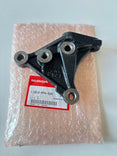 Honda OEM CRV passenger side motor mount bracket with bolts [11910-PPA-000]